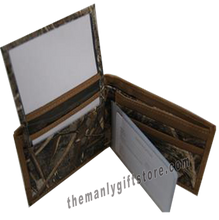 Load image into Gallery viewer, Arkansas Razorbacks Zep Pro Bifold Wallet REALTREE MAX-5 Camo