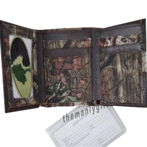 Virginia Cavaliers Mossy Oak Camo Trifold Nylon Wallet